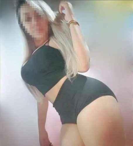 Sarı Saçlı, Spor Bedenli Samsun Atakum Sahilinde